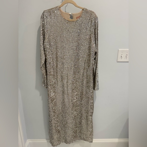 Show Me Your MuMu Silver Sequin Long Sleeve Dress - Picture 4 of 8